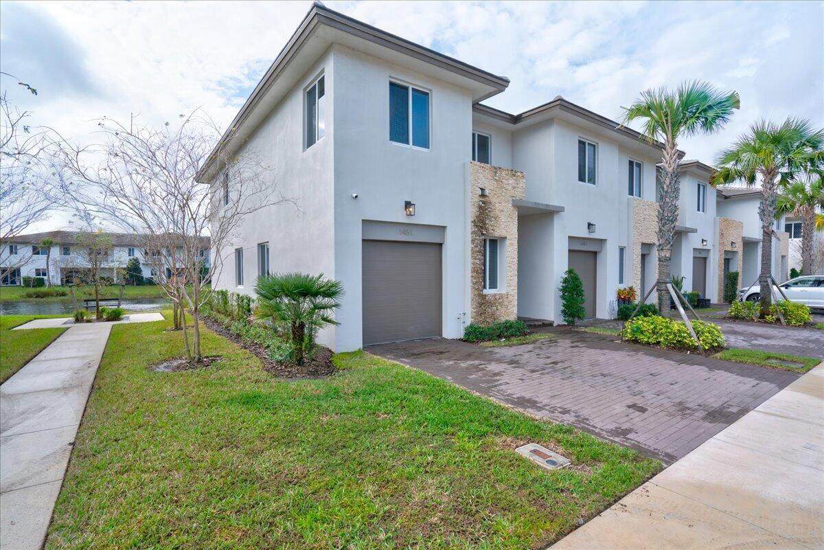 1451 Pioneer Way - Photo 1