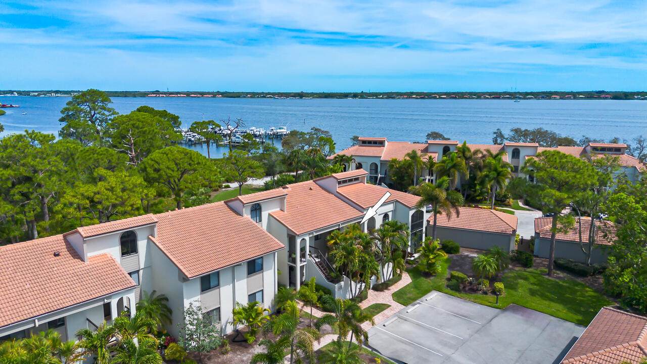 2516 Seagrass Drive - Photo 1