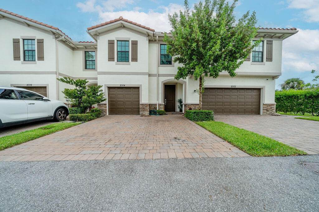 2004 Sugar Maple Drive - Photo 1