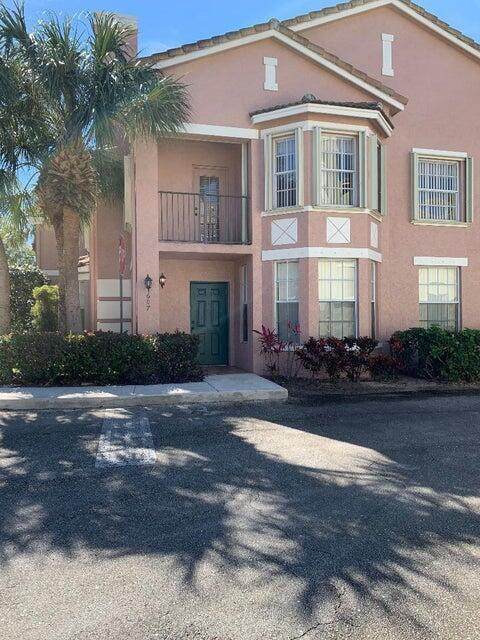 607 Belmont Place - Photo 1