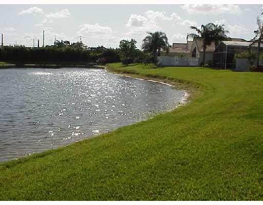 https://bt-photos.global.ssl.fastly.net/beaches/orig_boomver_1_B26028715-2.jpg