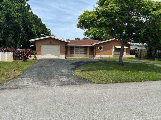 732 11th Avenue - Photo 1