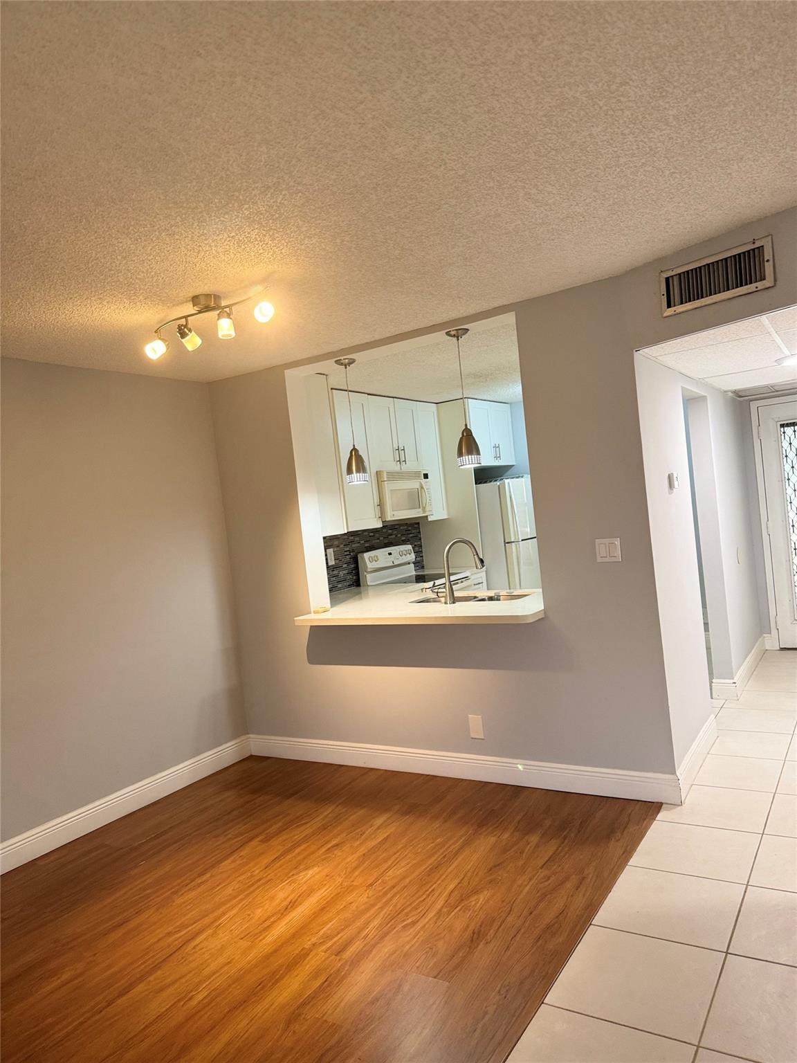 3000 42nd Avenue - Photo 1