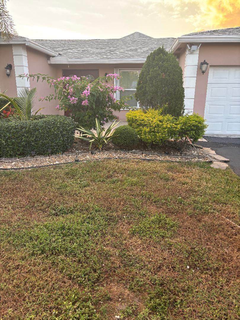 8109 74th Terrace - Photo 1