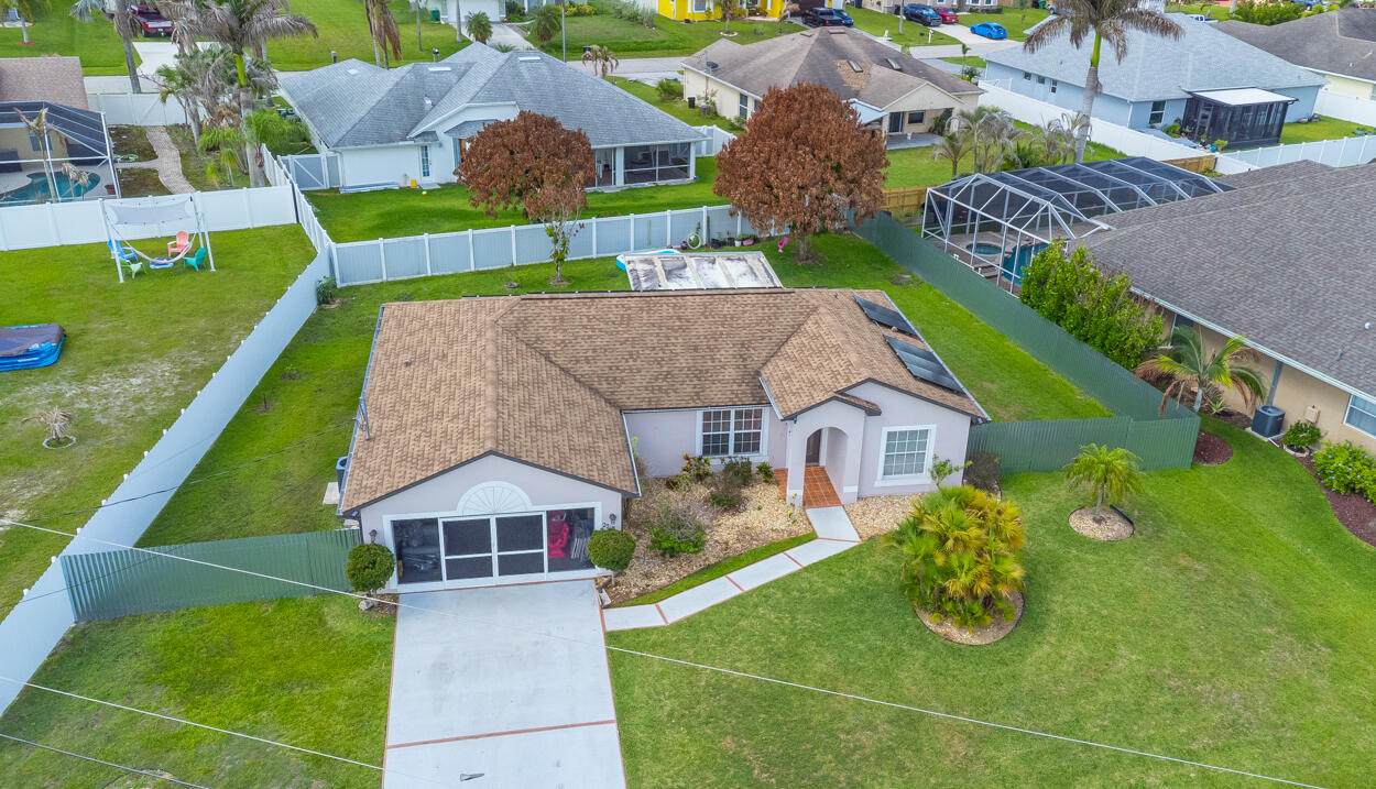 2718 Hamilton Avenue - Photo 1