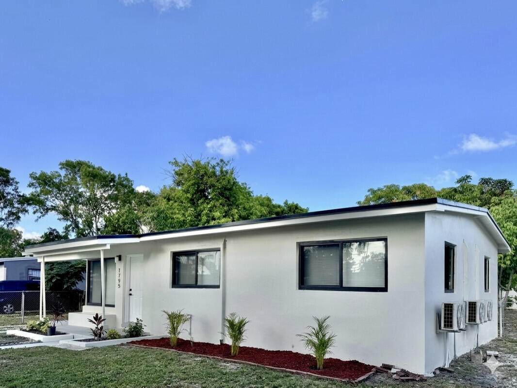 1795 Lauderdale Manor Drive - Photo 1