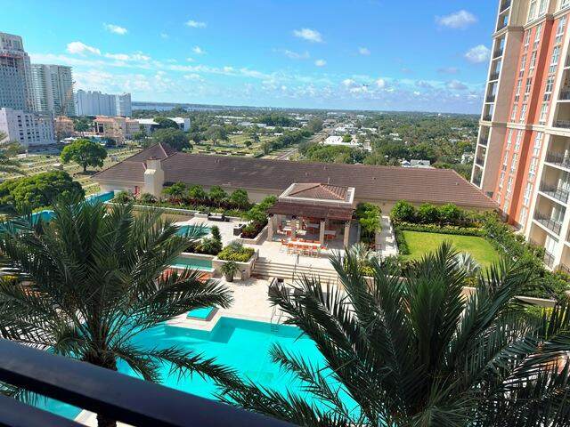 550 Okeechobee Boulevard - Photo 1