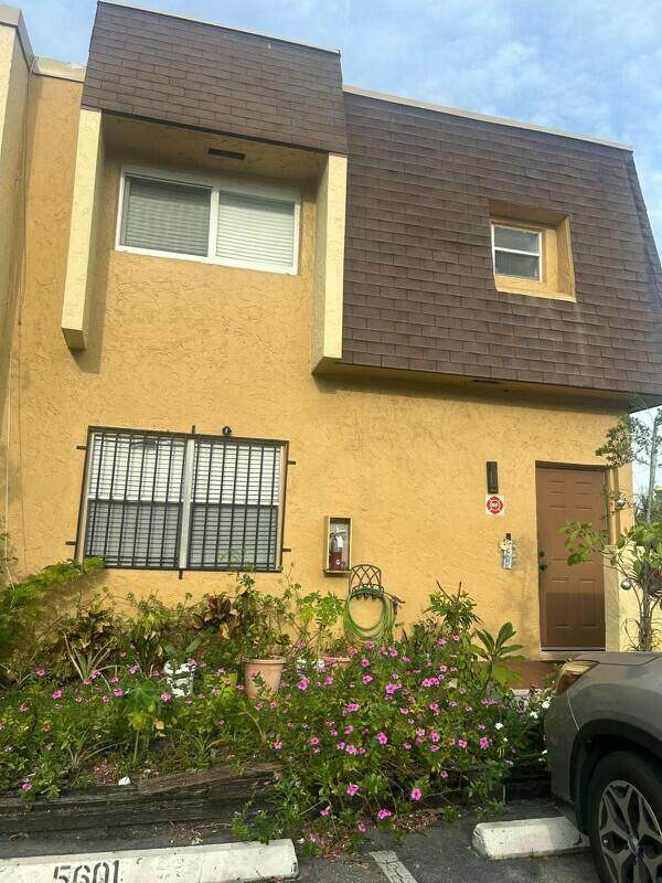5601 Blueberry Court - Photo 1