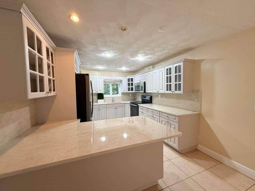 2210 Taylor Street - Photo 1