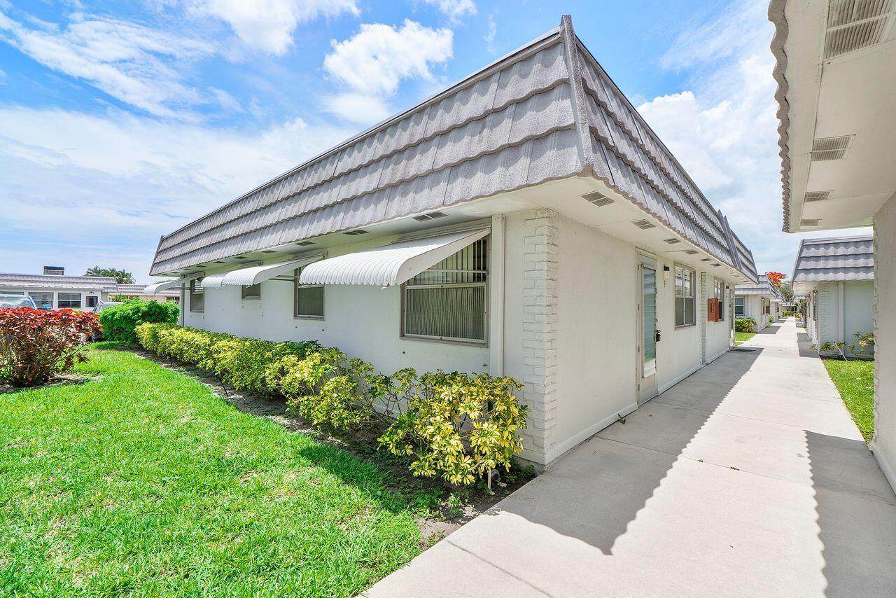9 Valencia Trail - Photo 1
