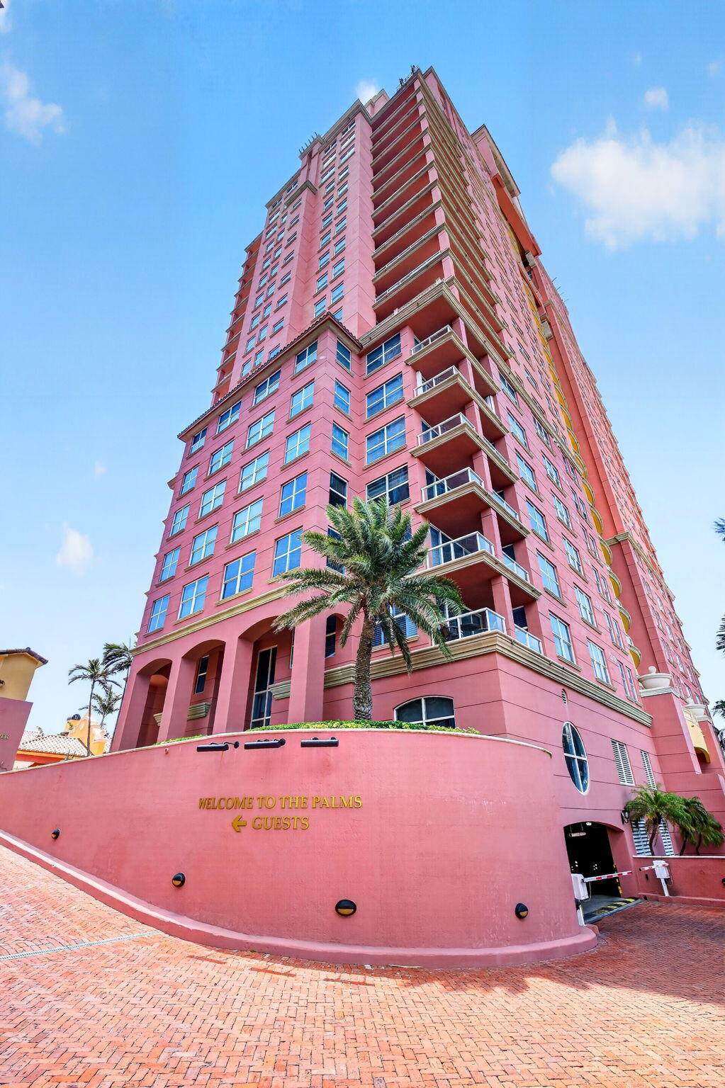 https://bt-photos.global.ssl.fastly.net/beaches/orig_boomver_1_B26036939-2.jpg