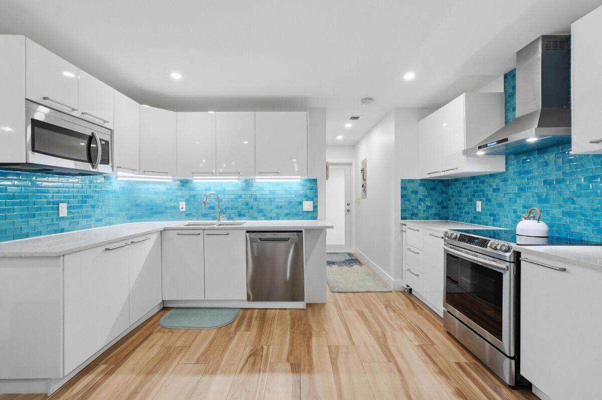904 Cypress Lane - Photo 1