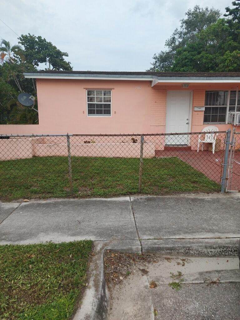 1980 Lincoln Avenue - Photo 1