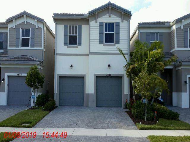 4447 48th Terrace - Photo 1