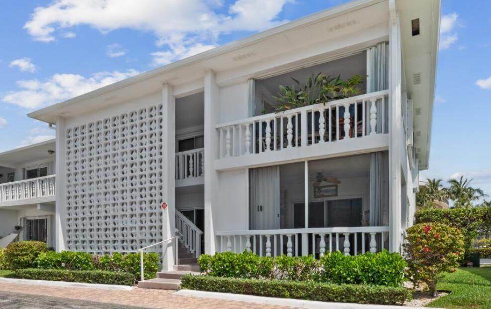 4201 Ocean Boulevard - Photo 1