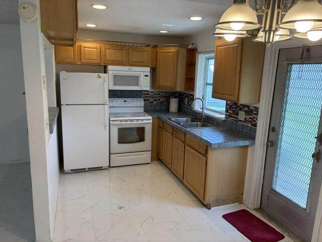 4315 1ST Terrace - Photo 1