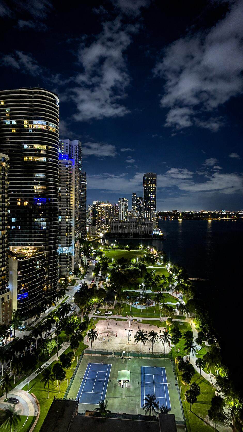 https://bt-photos.global.ssl.fastly.net/beaches/1280_boomver_1_B26052520-2.jpg