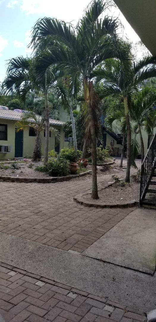 1113 15TH Terrace - Photo 1