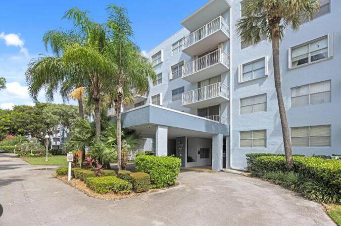 480 Executive Center Drive - Photo 1