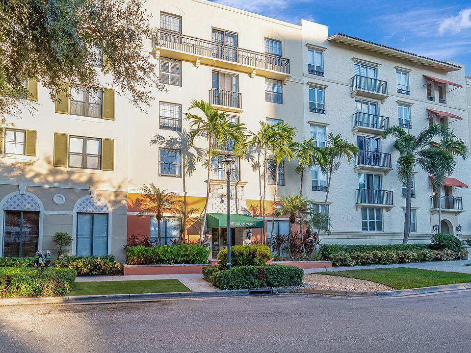 720 Sapodilla Avenue - Photo 1