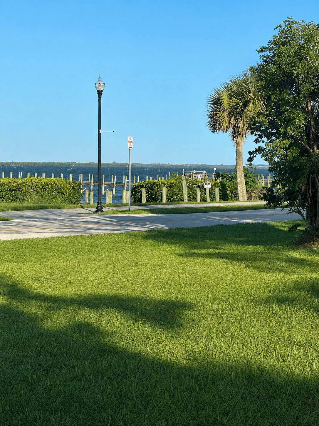 https://bt-photos.global.ssl.fastly.net/beaches/1280_boomver_2_B26055496-2.jpg