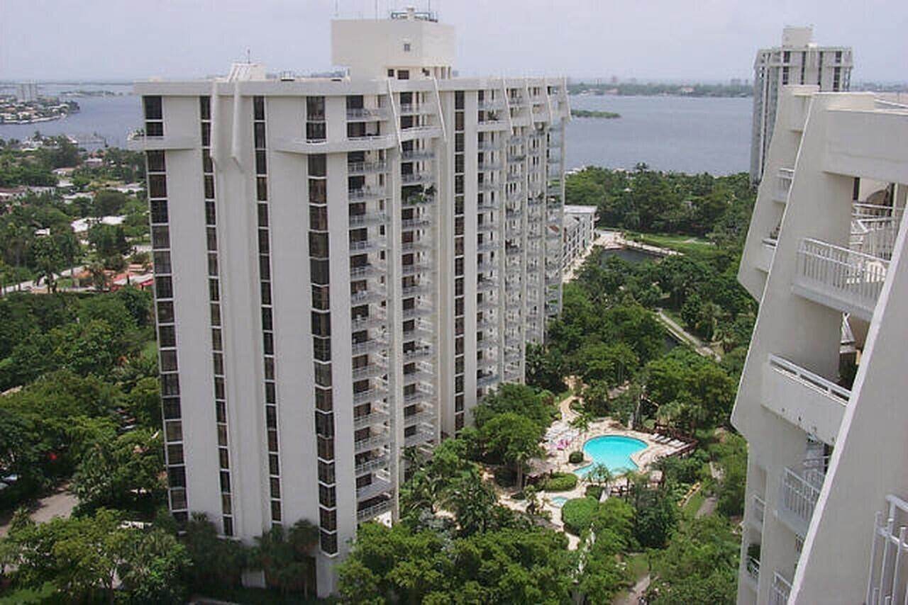 1000 Quayside Terrace - Photo 1