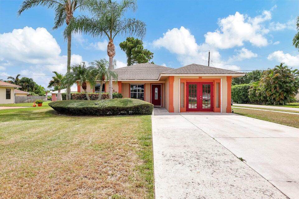 5753 Mercedes Avenue - Photo 1
