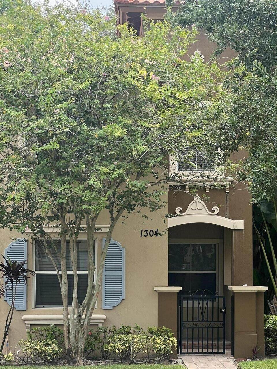 2920 Hidden Hills Road - Photo 1