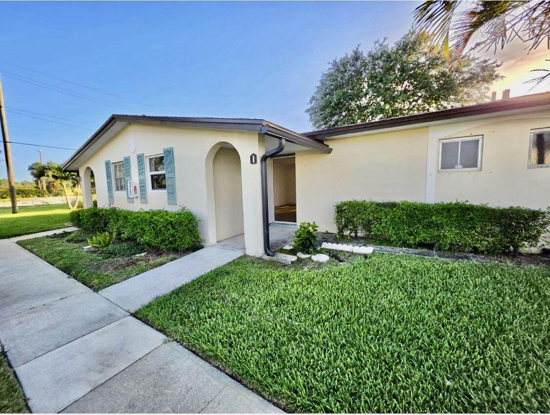 2965 Ashley Drive - Photo 1