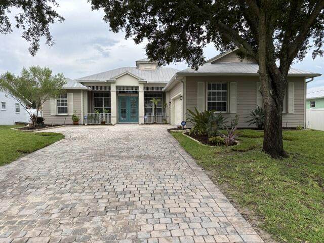 551 Sharpe Street - Photo 1