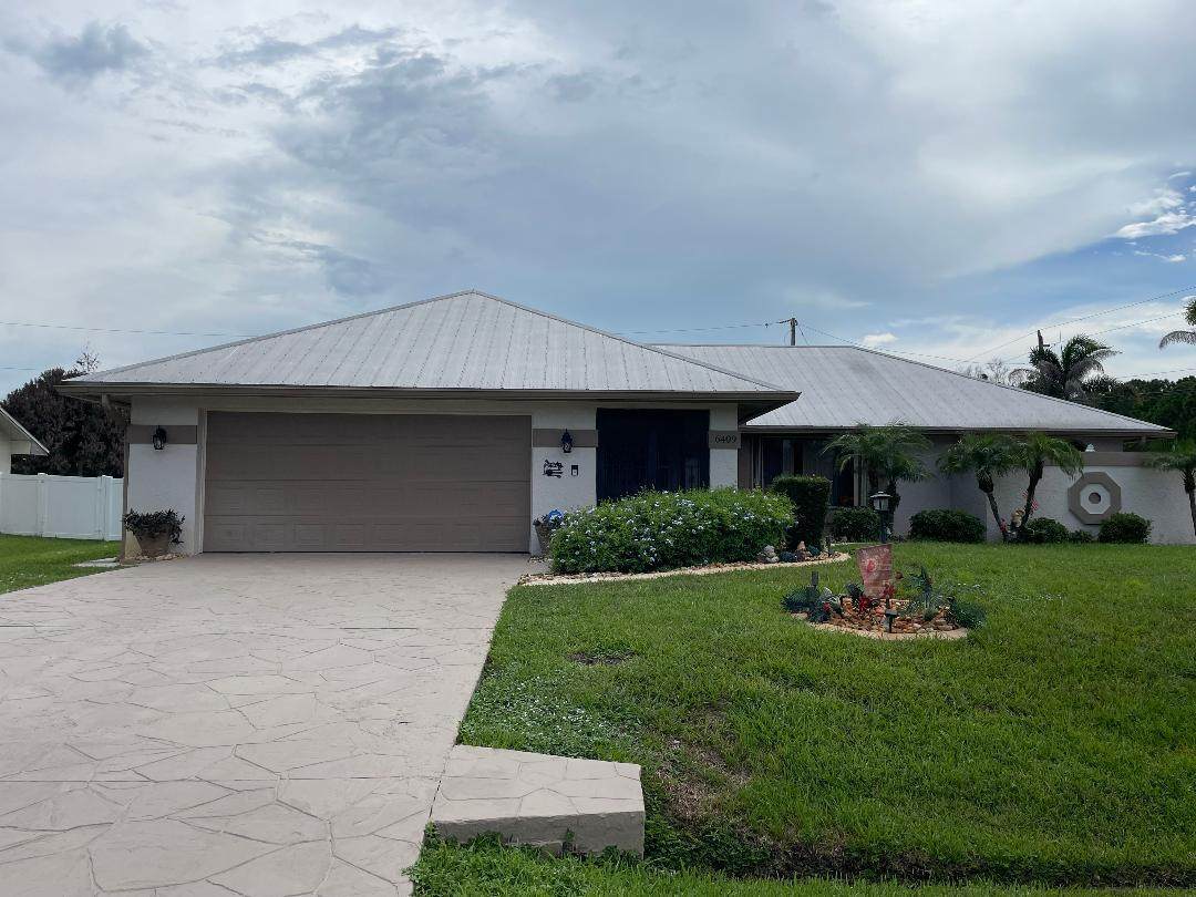 6409 Friendly Circle - Photo 1