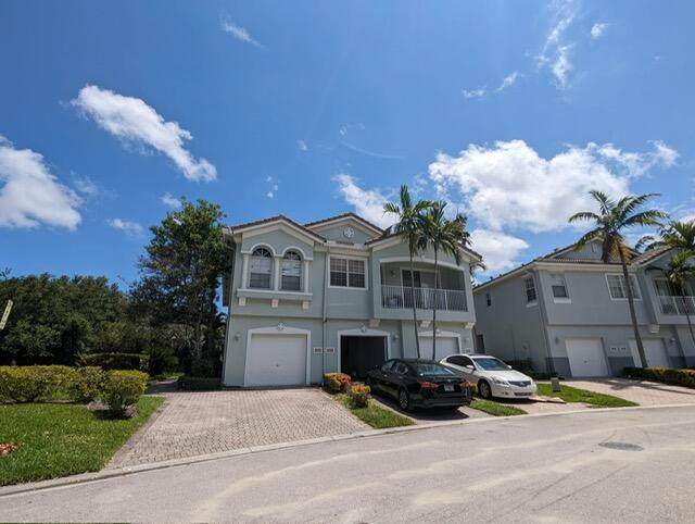 3189 Laurel Ridge Circle - Photo 1
