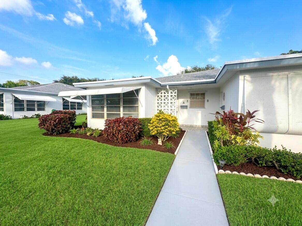 1202 Drive Circle - Photo 1