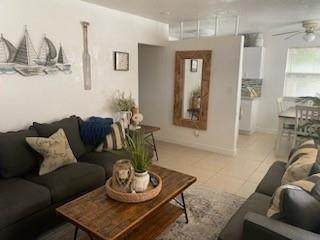 841 40TH Street - Photo 1