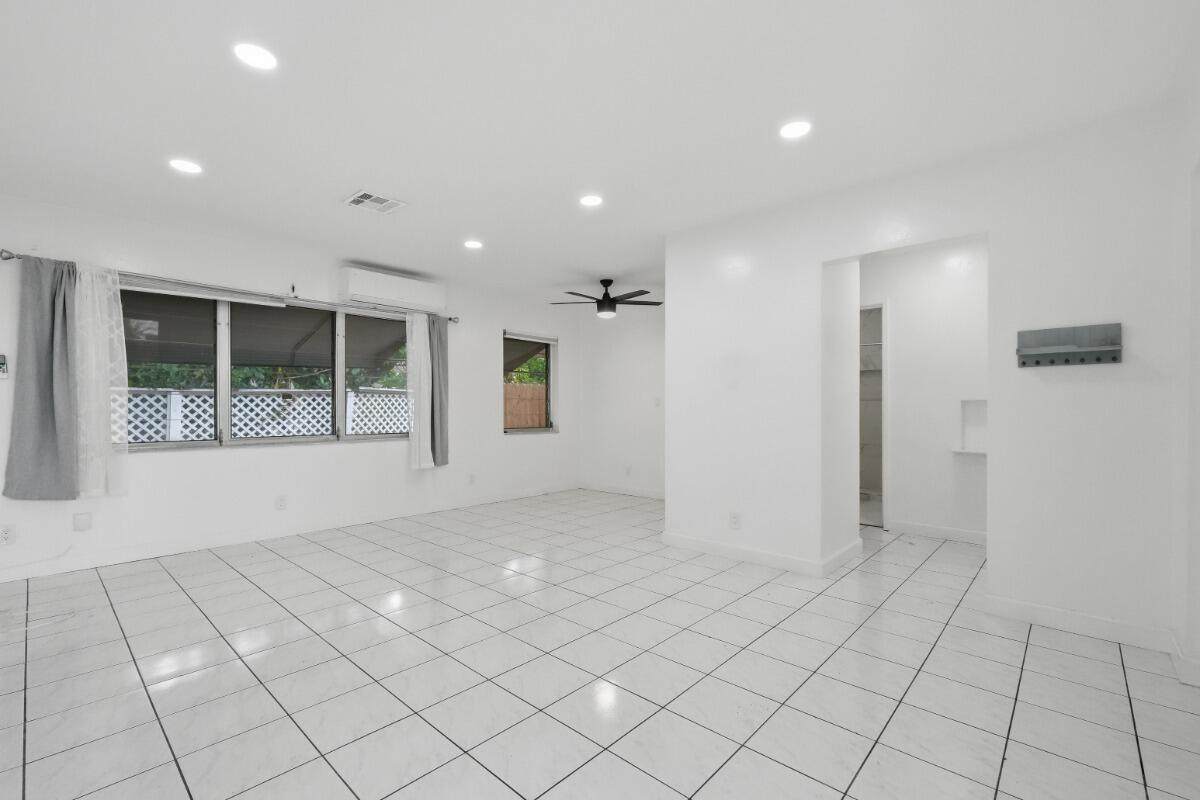 1201 Victoria Park Road - Photo 1