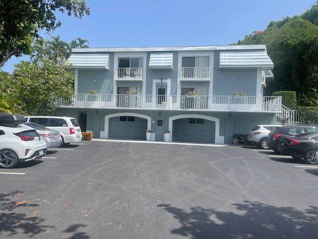 422 9TH Street - Photo 1