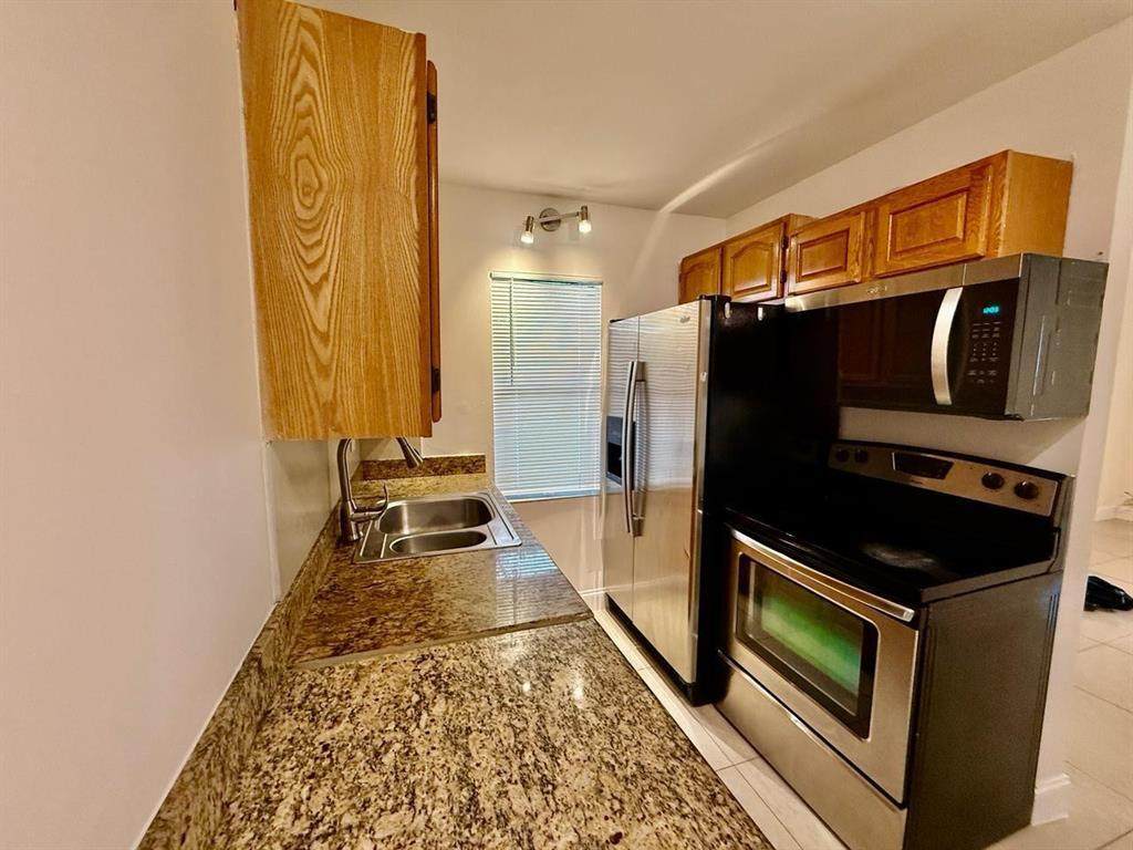 601 29th Drive - Photo 1
