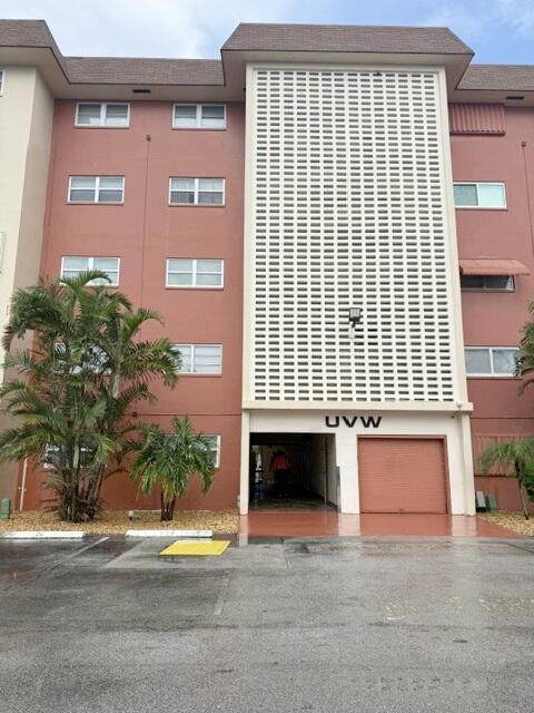 5300 Washington Street - Photo 1