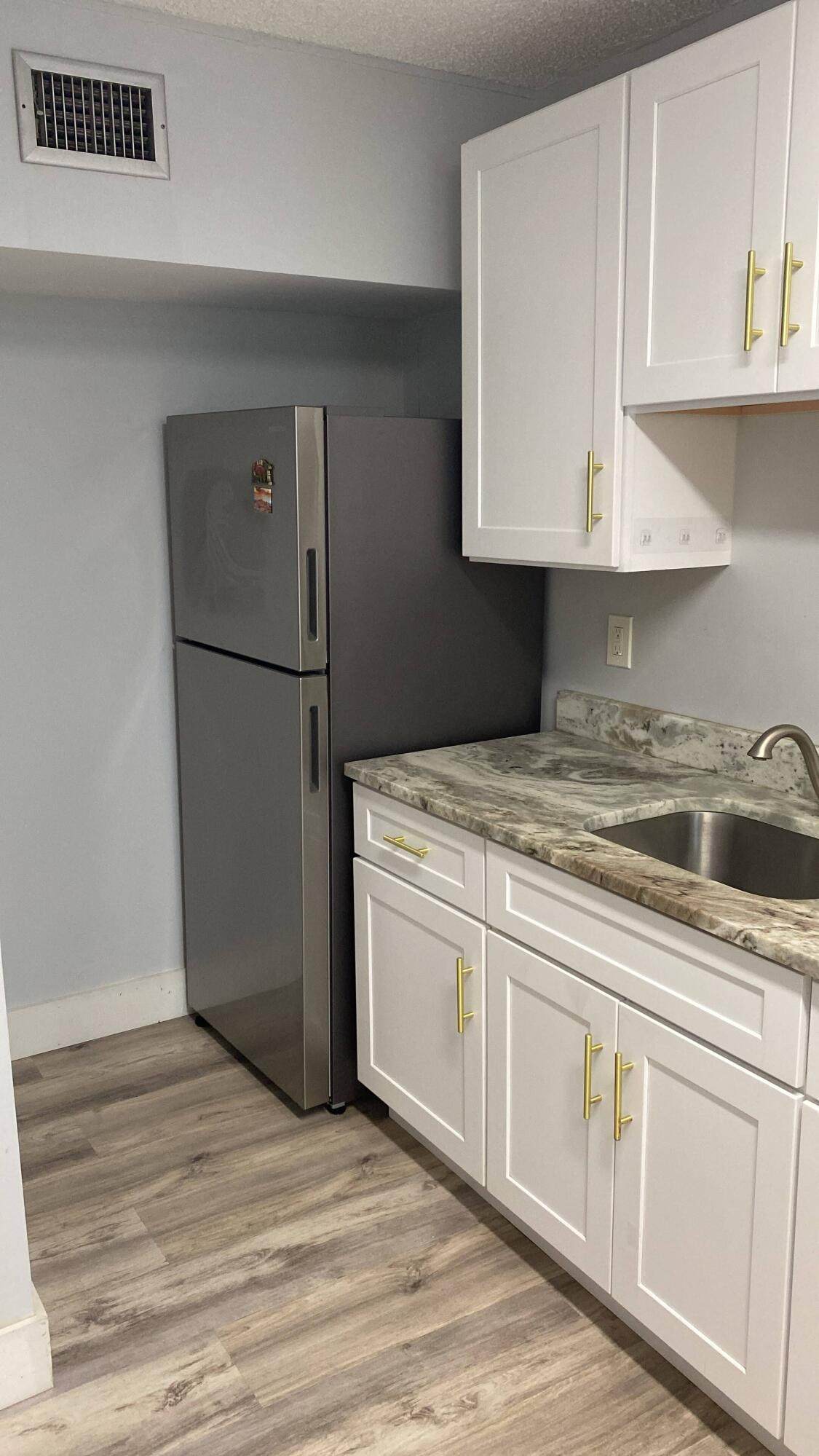 1427 3rd Terrace - Photo 1