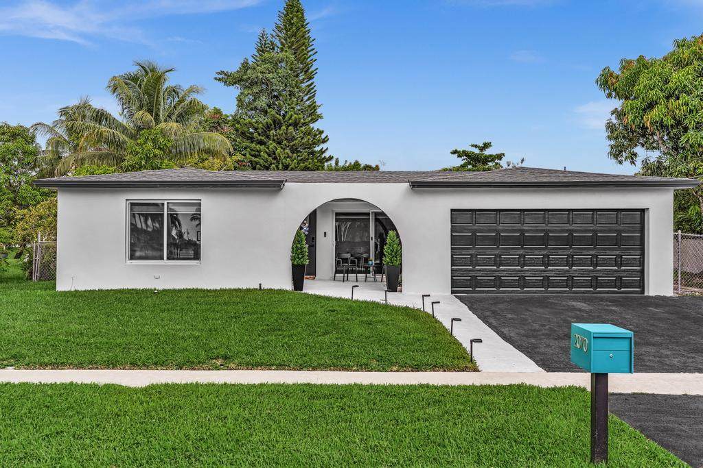 2070 78TH Avenue - Photo 1