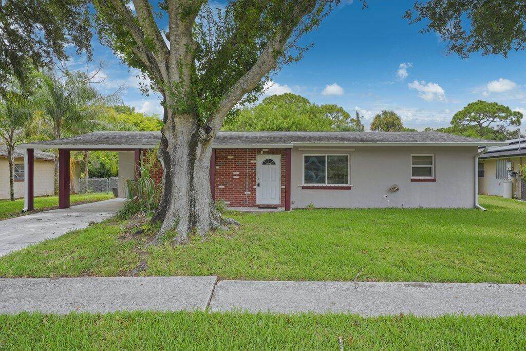 2907 Sherwood Lane - Photo 1