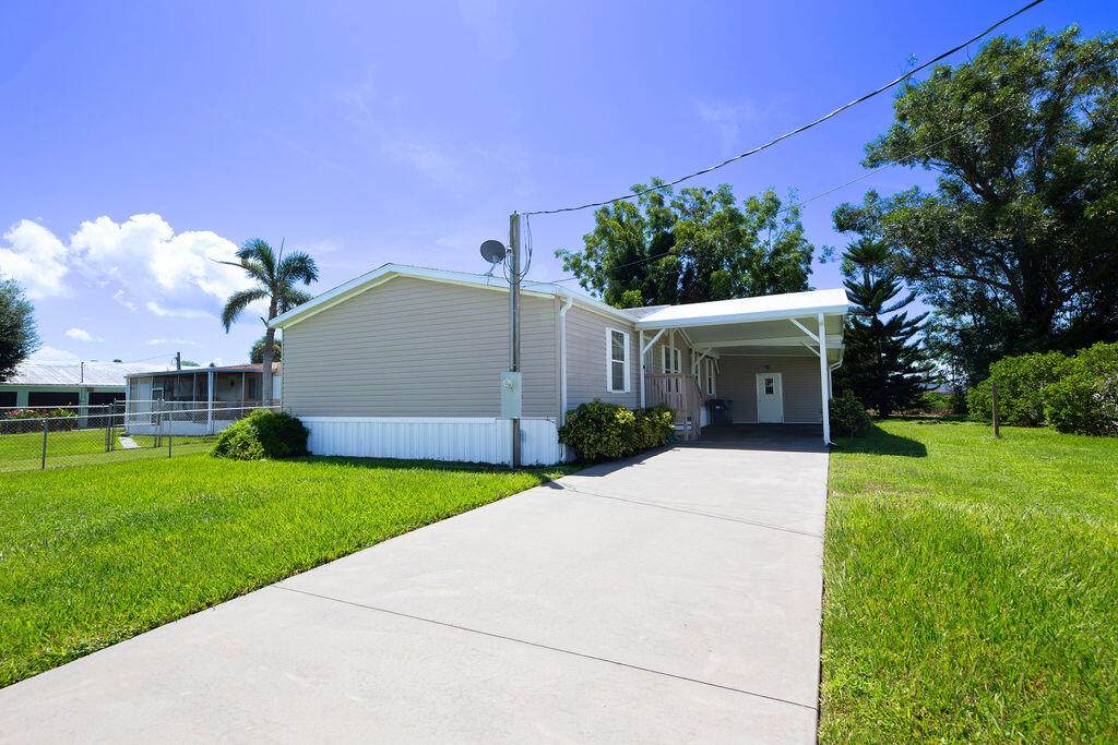 2208 38TH Trail - Photo 1