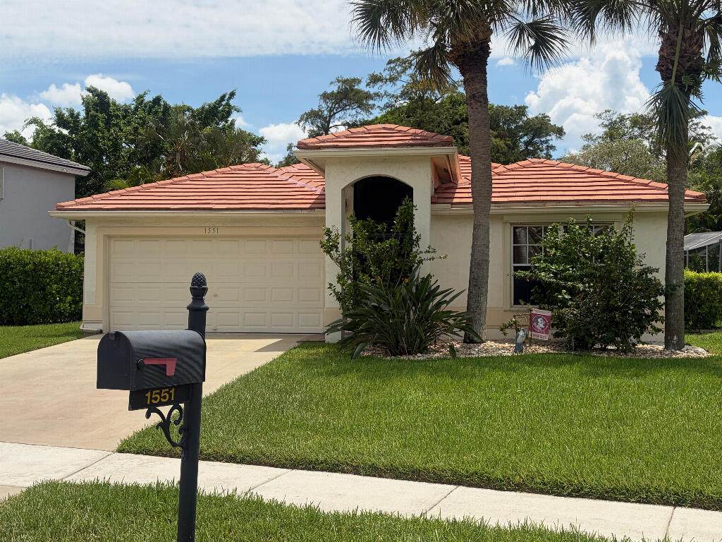 1551 Club Drive - Photo 1