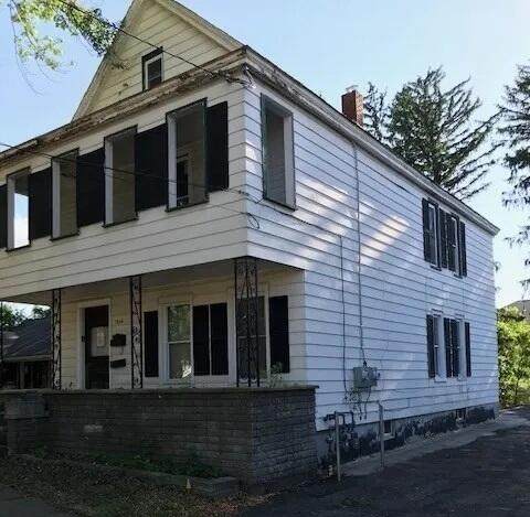 1834 Hamburg Street - Photo 1