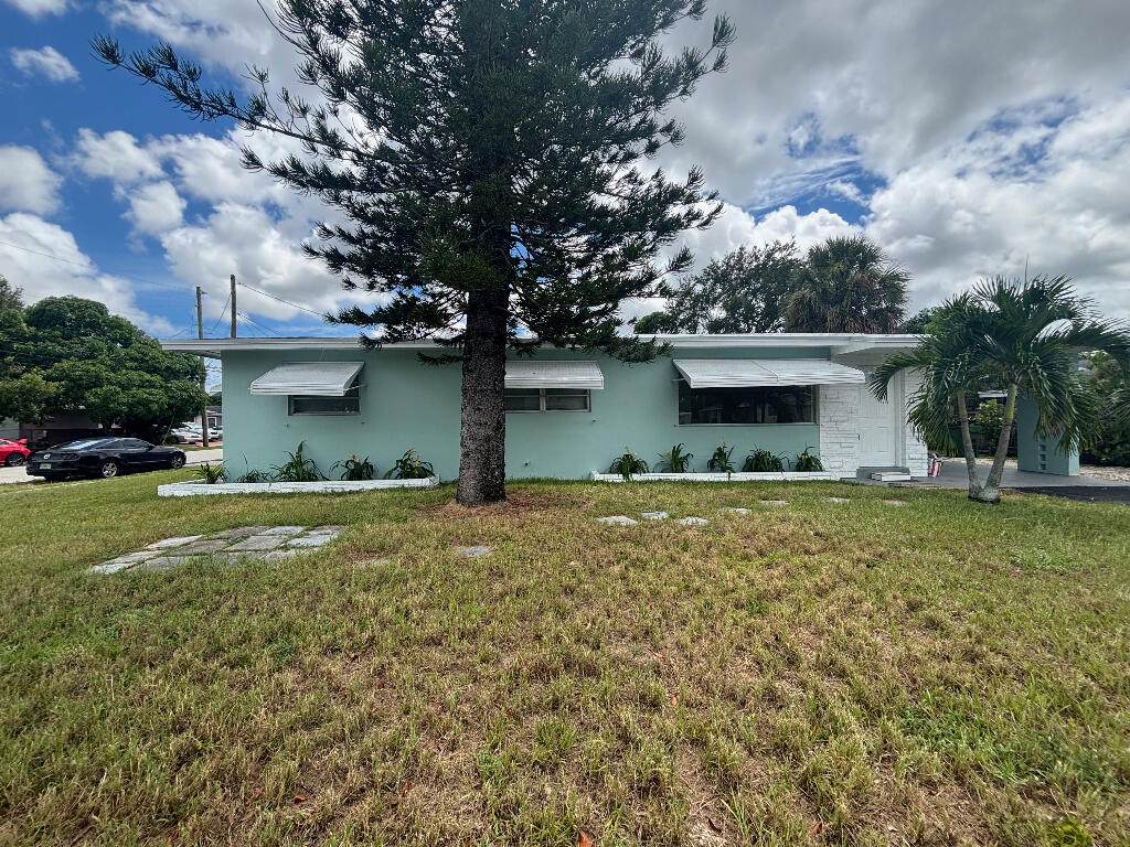 1700 5TH Street - Photo 1