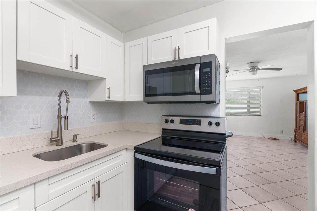 418 Cypress Road - Photo 1