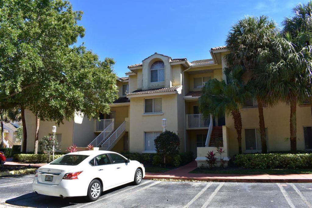 2104 Glenmoor Drive - Photo 1
