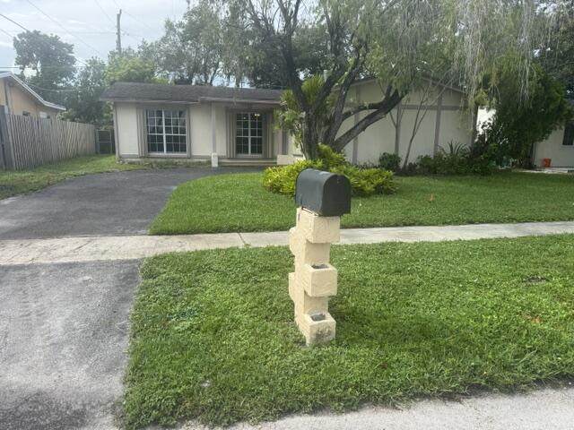 12290 29th Street - Photo 1