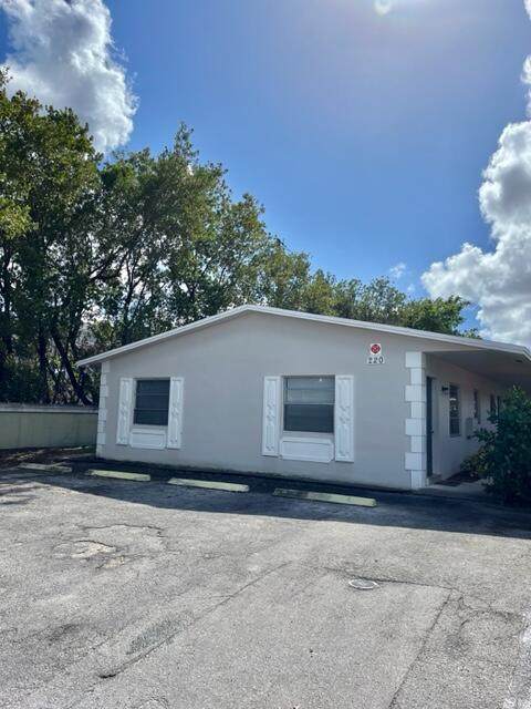 220 8TH Street - Photo 1