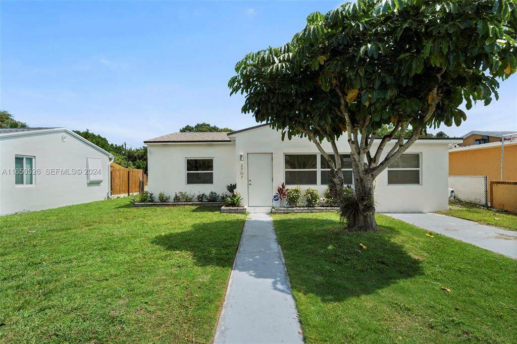 2707 Adams Street - Photo 1